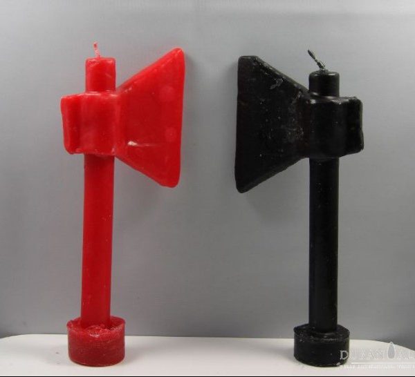 VELAS  HACHA ( diferentes colores) 20 cm.