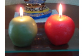 VELA MANZANA 8 cm. ( verde o roja)