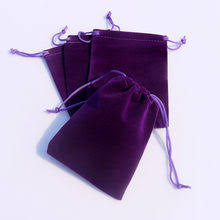 Bolsa de terciopelo morada 7 x 9 cm