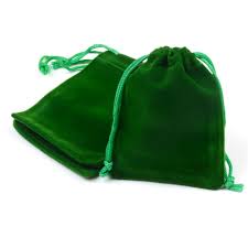 Bolsa de terciopelo verde 7 x 9 cm