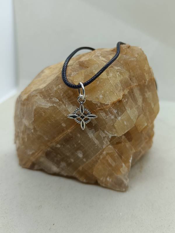 Colgante Nudo de la Bruja (Acero) - Imagen 2