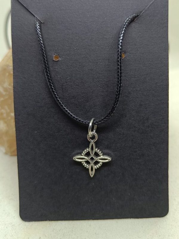 Colgante Nudo de la Bruja (Acero)