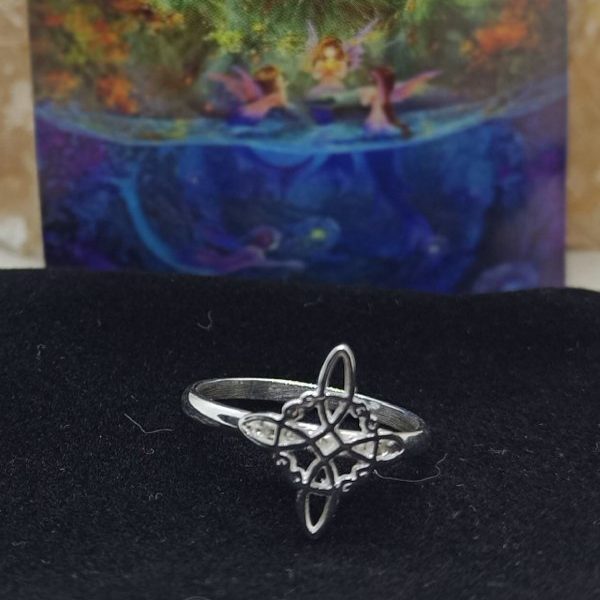 Anillo Nudo de la bruja