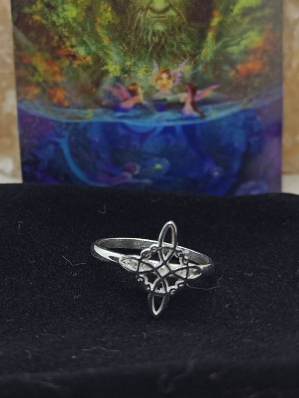Anillo Nudo de la bruja