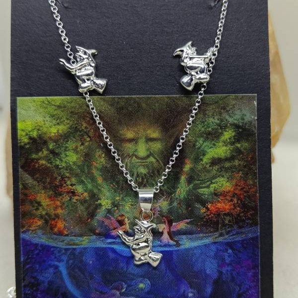 Conjunto pendientes presión y colgante Brujita plata S925