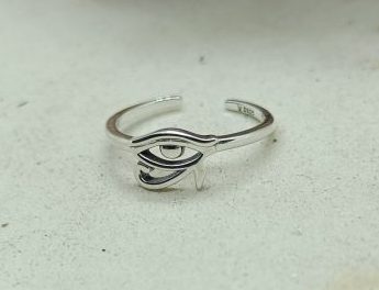 Anillo Ojo de Horus Plata